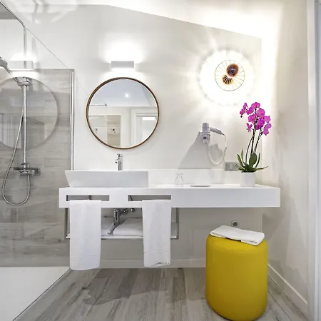 普拉西娅洛格拉斯勒酒店